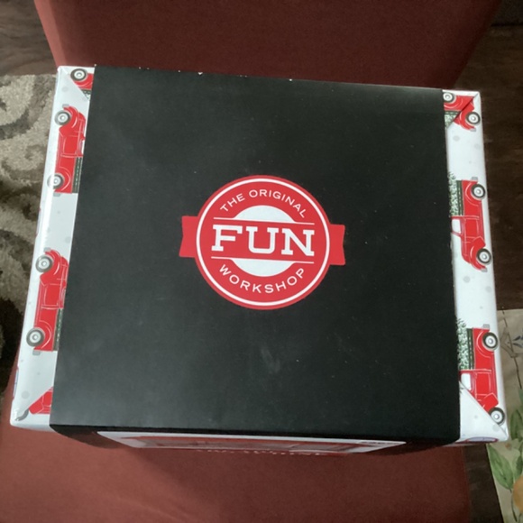 The Original Fun Workshop Arcade Claw Machine New In Box - Picture 6 of 10